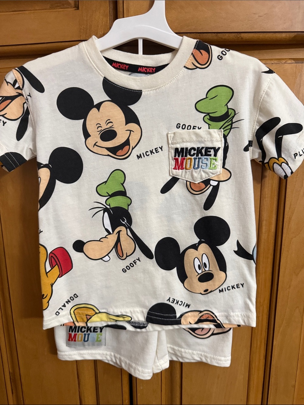 NWOT 3T Mickey & friends summer set